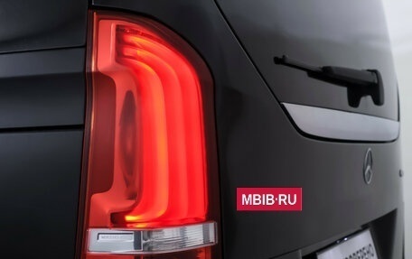 Mercedes-Benz V-Класс, 2018 год, 3 400 000 рублей, 24 фотография