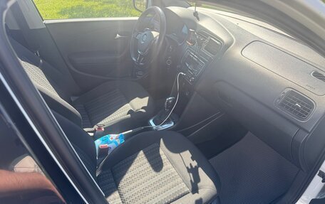 Volkswagen Polo VI (EU Market), 2015 год, 1 150 000 рублей, 10 фотография