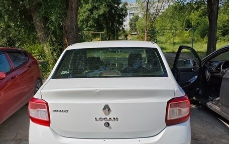 Renault Logan II, 2015 год, 450 000 рублей, 5 фотография