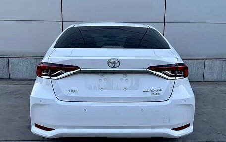 Toyota Corolla, 2022 год, 1 740 000 рублей, 4 фотография