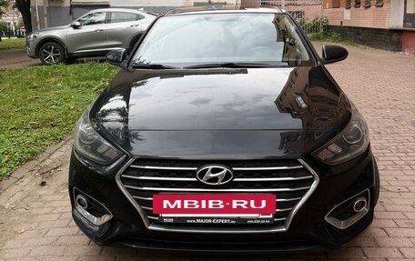 Hyundai Solaris II рестайлинг, 2017 год, 1 400 000 рублей, 10 фотография