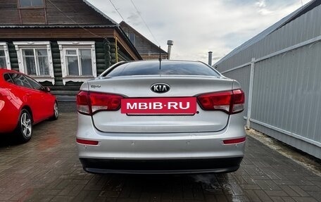 KIA Rio III рестайлинг, 2015 год, 1 050 000 рублей, 6 фотография