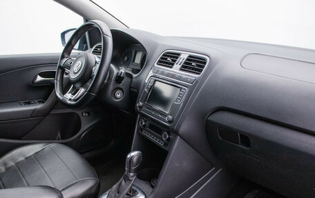 Volkswagen Polo VI (EU Market), 2018 год, 1 400 000 рублей, 11 фотография