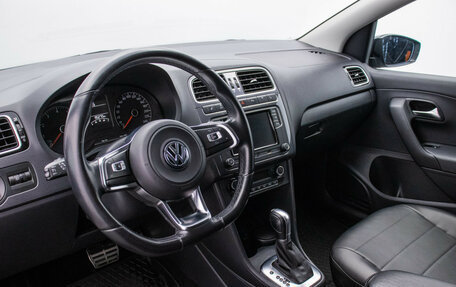 Volkswagen Polo VI (EU Market), 2018 год, 1 400 000 рублей, 10 фотография