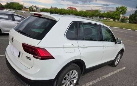 Volkswagen Tiguan II, 2017 год, 1 700 000 рублей, 12 фотография