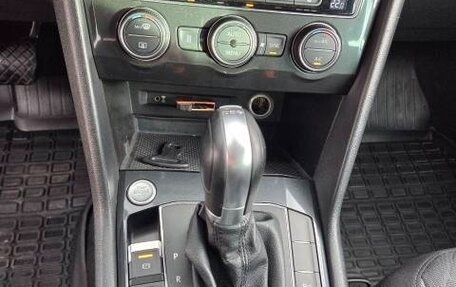 Volkswagen Tiguan II, 2017 год, 1 700 000 рублей, 15 фотография
