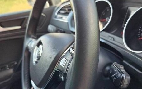 Volkswagen Tiguan II, 2017 год, 1 700 000 рублей, 29 фотография