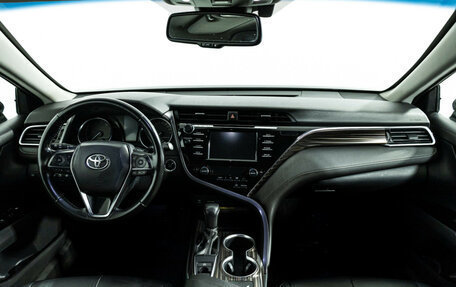 Toyota Camry, 2018 год, 2 449 700 рублей, 14 фотография