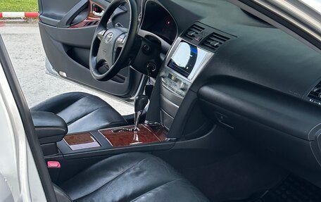 Toyota Camry, 2008 год, 1 100 000 рублей, 22 фотография