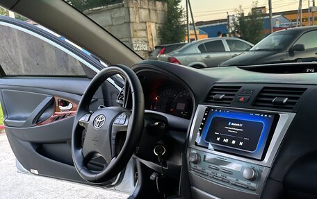 Toyota Camry, 2008 год, 1 100 000 рублей, 36 фотография