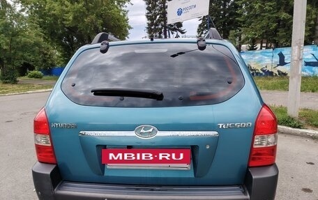 Hyundai Tucson III, 2005 год, 680 000 рублей, 11 фотография