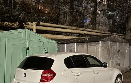 BMW 1 серия, 2011 год, 950 000 рублей, 4 фотография