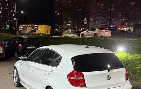 BMW 1 серия, 2011 год, 950 000 рублей, 2 фотография