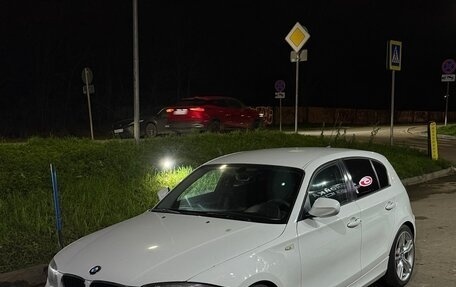 BMW 1 серия, 2011 год, 950 000 рублей, 3 фотография