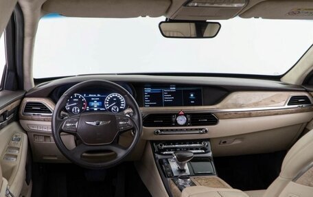 Genesis G90 I рестайлинг, 2016 год, 2 199 000 рублей, 8 фотография