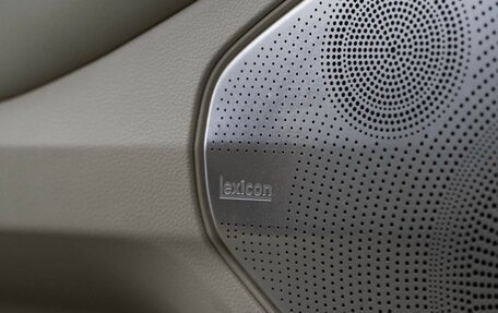 Genesis G90 I рестайлинг, 2016 год, 2 199 000 рублей, 10 фотография