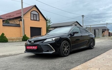 Toyota Camry, 2019 год, 2 280 000 рублей, 1 фотография