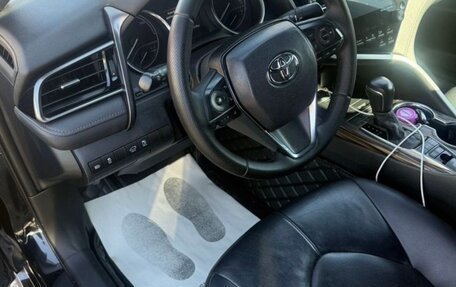 Toyota Camry, 2019 год, 2 280 000 рублей, 6 фотография