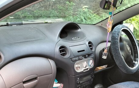 Toyota Vitz, 2003 год, 400 000 рублей, 7 фотография