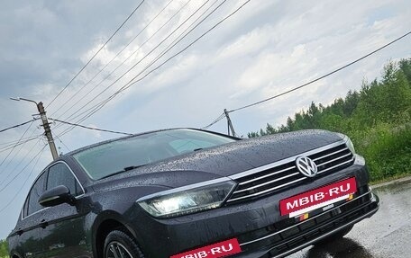 Volkswagen Passat B8 рестайлинг, 2019 год, 2 600 000 рублей, 3 фотография