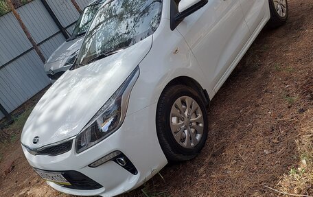 KIA Rio IV, 2019 год, 1 300 000 рублей, 2 фотография
