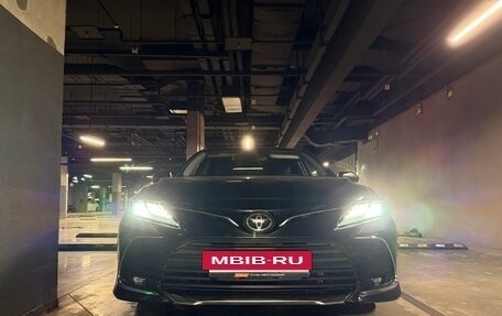 Toyota Camry, 2023 год, 3 300 000 рублей, 6 фотография