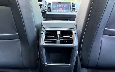 Skoda Karoq I, 2018 год, 1 555 000 рублей, 8 фотография