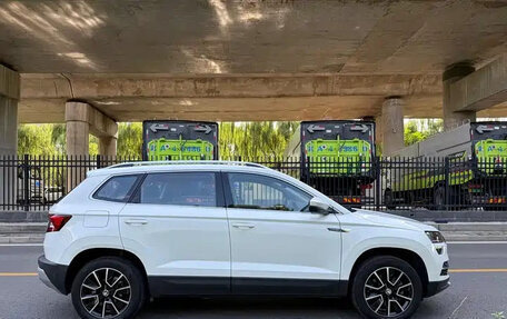 Skoda Karoq I, 2018 год, 1 555 000 рублей, 12 фотография