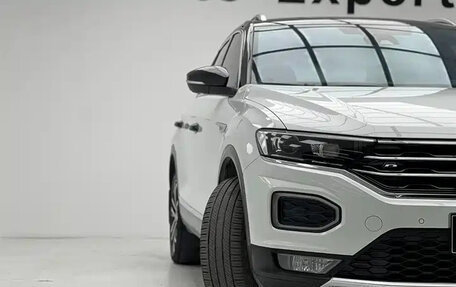 Volkswagen T-Roc I, 2021 год, 1 375 000 рублей, 11 фотография