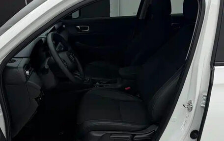 Honda Vezel, 2023 год, 1 345 000 рублей, 16 фотография