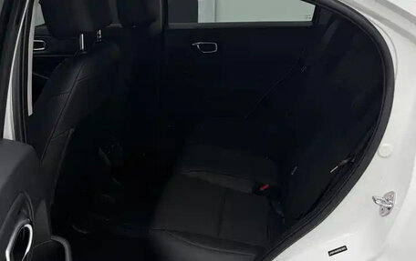Honda Vezel, 2023 год, 1 345 000 рублей, 19 фотография