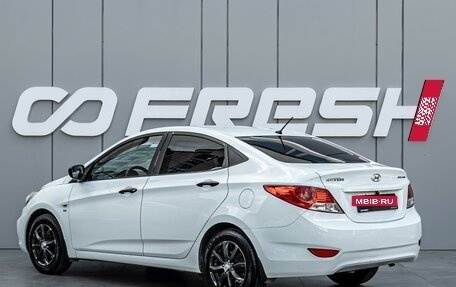 Hyundai Solaris II рестайлинг, 2012 год, 680 000 рублей, 2 фотография
