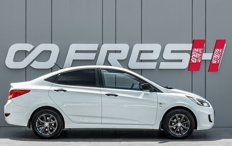 Hyundai Solaris II рестайлинг, 2012 год, 680 000 рублей, 5 фотография