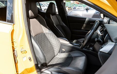 Toyota C-HR I рестайлинг, 2019 год, 1 870 000 рублей, 10 фотография