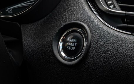 Toyota C-HR I рестайлинг, 2019 год, 1 870 000 рублей, 20 фотография