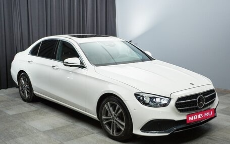 Mercedes-Benz E-Класс, 2020 год, 4 599 000 рублей, 3 фотография