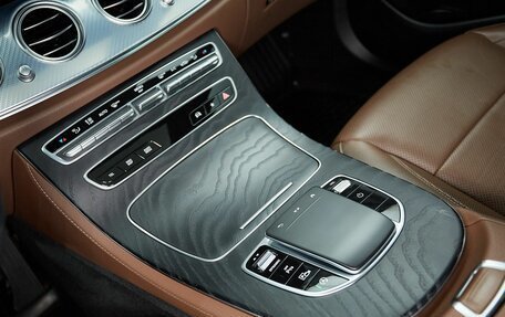 Mercedes-Benz E-Класс, 2020 год, 4 599 000 рублей, 25 фотография