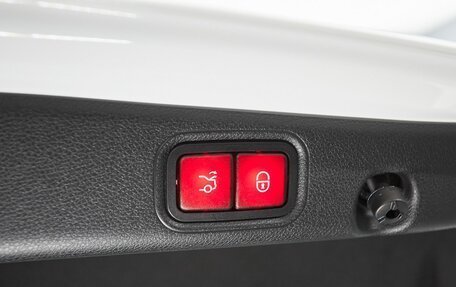 Mercedes-Benz E-Класс, 2020 год, 4 599 000 рублей, 32 фотография