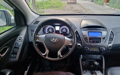 Hyundai ix35 I рестайлинг, 2010 год, 850 000 рублей, 2 фотография