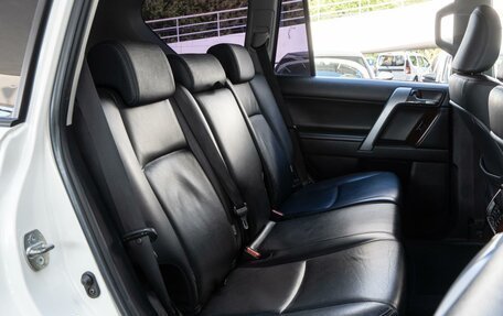 Toyota Land Cruiser Prado 150 рестайлинг 2, 2016 год, 4 099 000 рублей, 7 фотография