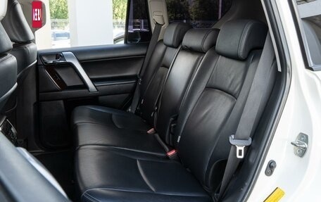 Toyota Land Cruiser Prado 150 рестайлинг 2, 2016 год, 4 099 000 рублей, 9 фотография