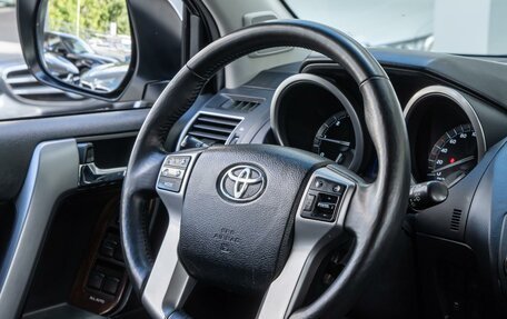 Toyota Land Cruiser Prado 150 рестайлинг 2, 2016 год, 4 099 000 рублей, 22 фотография