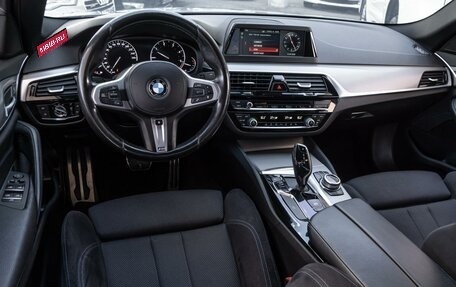 BMW 5 серия, 2017 год, 2 999 000 рублей, 13 фотография