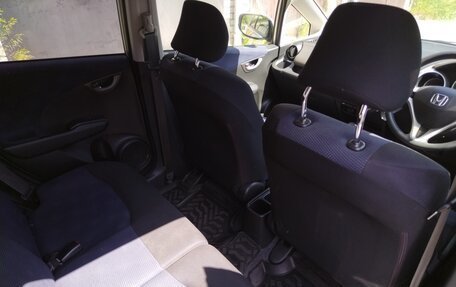 Honda Fit III, 2011 год, 690 000 рублей, 7 фотография