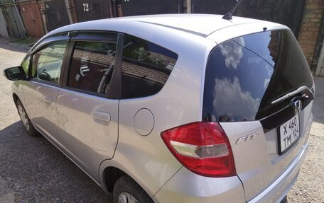 Honda Fit III, 2011 год, 690 000 рублей, 11 фотография
