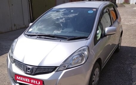 Honda Fit III, 2011 год, 690 000 рублей, 14 фотография