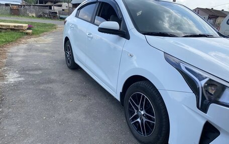 KIA Rio IV, 2021 год, 1 680 000 рублей, 3 фотография