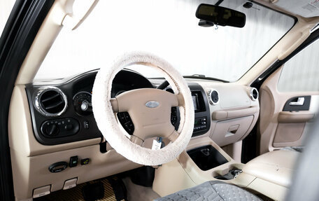 Ford Expedition, 2005 год, 949 000 рублей, 14 фотография