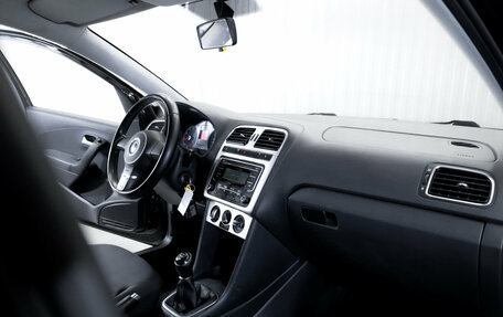 Volkswagen Polo VI (EU Market), 2013 год, 750 000 рублей, 18 фотография