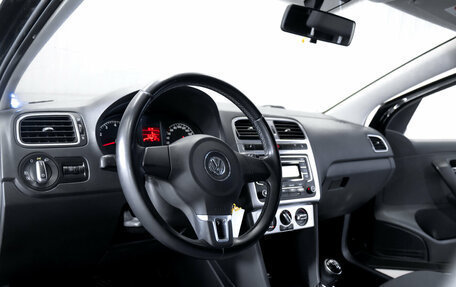 Volkswagen Polo VI (EU Market), 2013 год, 750 000 рублей, 14 фотография